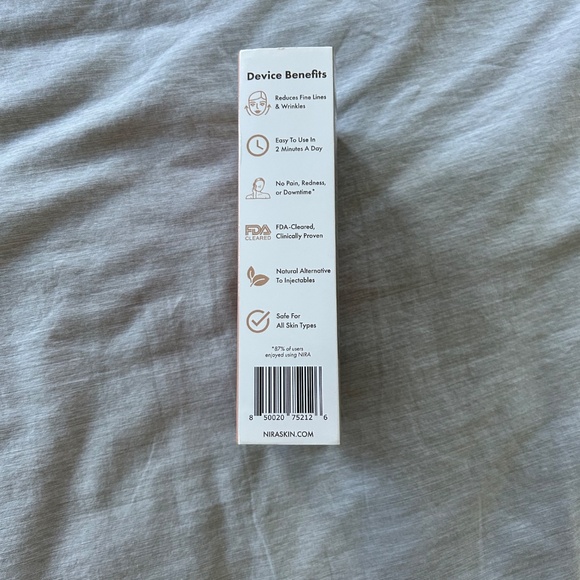 NIRA Precision Laser Anti-wrinkle Device - Picture 4 of 5